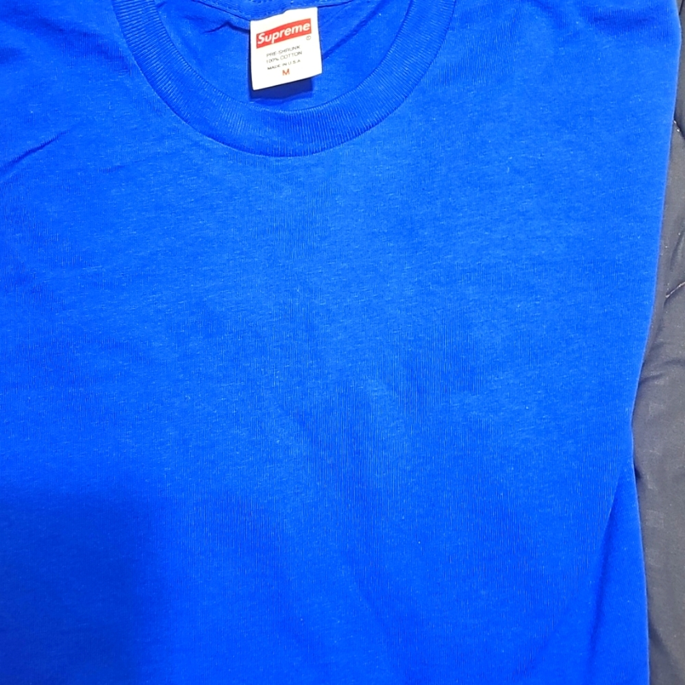 Supreme NWOT Men's Size Med Long Sleeved 100% Cotton Made in USA